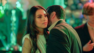 مسلسل حب اسود الموسم 1 الحلقة 1 مترجمة